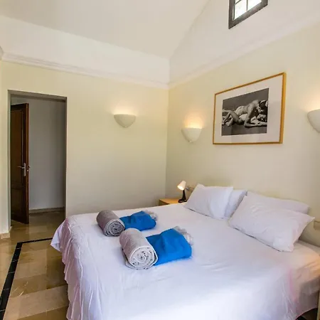 וילה 216 - Helena By Now Ltd *