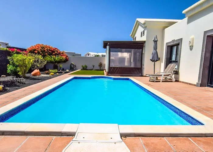 וילה 216 - Helena By Now Ltd *