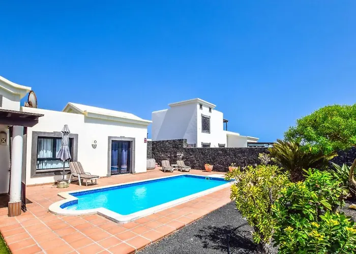 216 - Helena By Now Ltd וילה