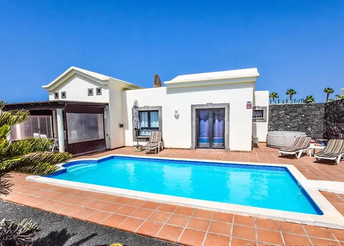 216 - Helena By Now Ltd וילה *